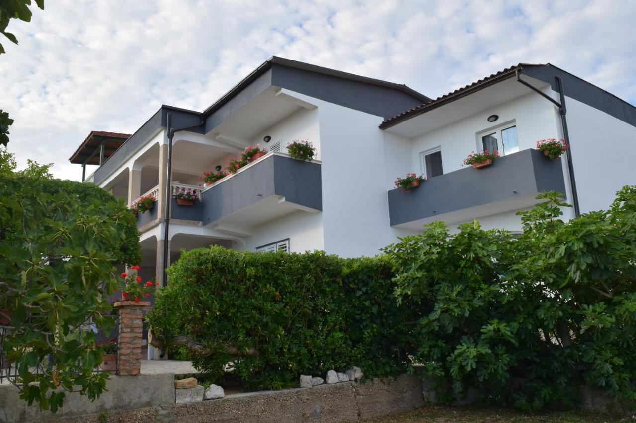 Apartmani Andela I Mladen Debelic Rab Town Exterior foto
