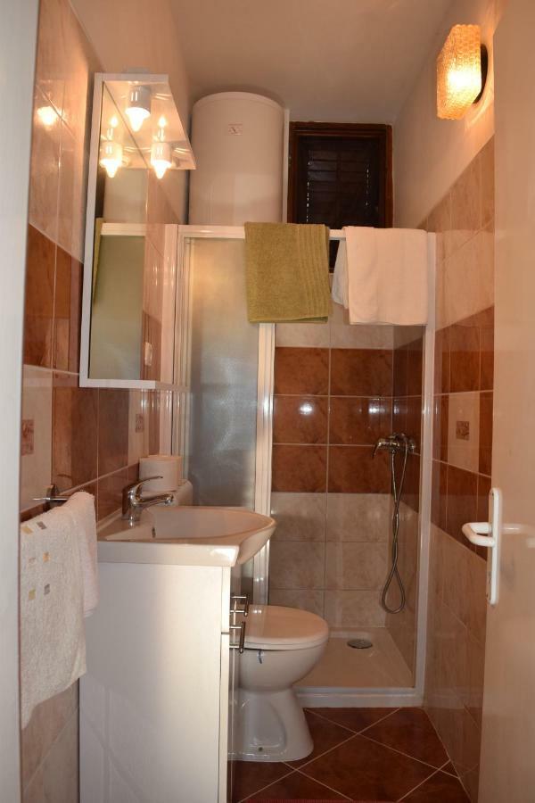 Apartmani Andela I Mladen Debelic Rab Town Exterior foto