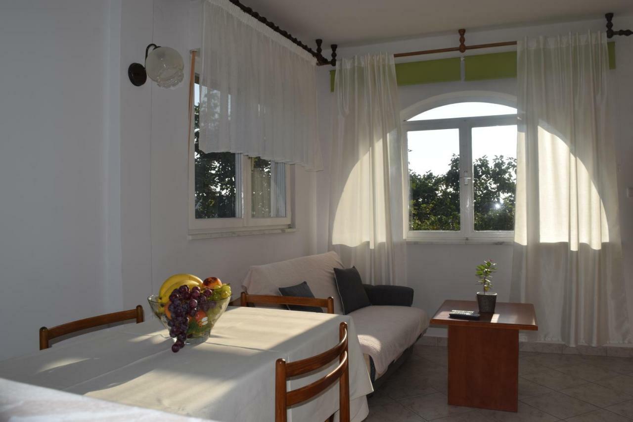 Apartmani Andela I Mladen Debelic Rab Town Exterior foto