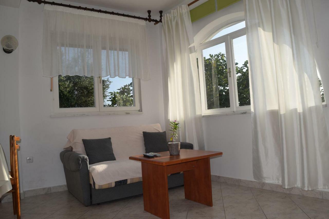Apartmani Andela I Mladen Debelic Rab Town Exterior foto
