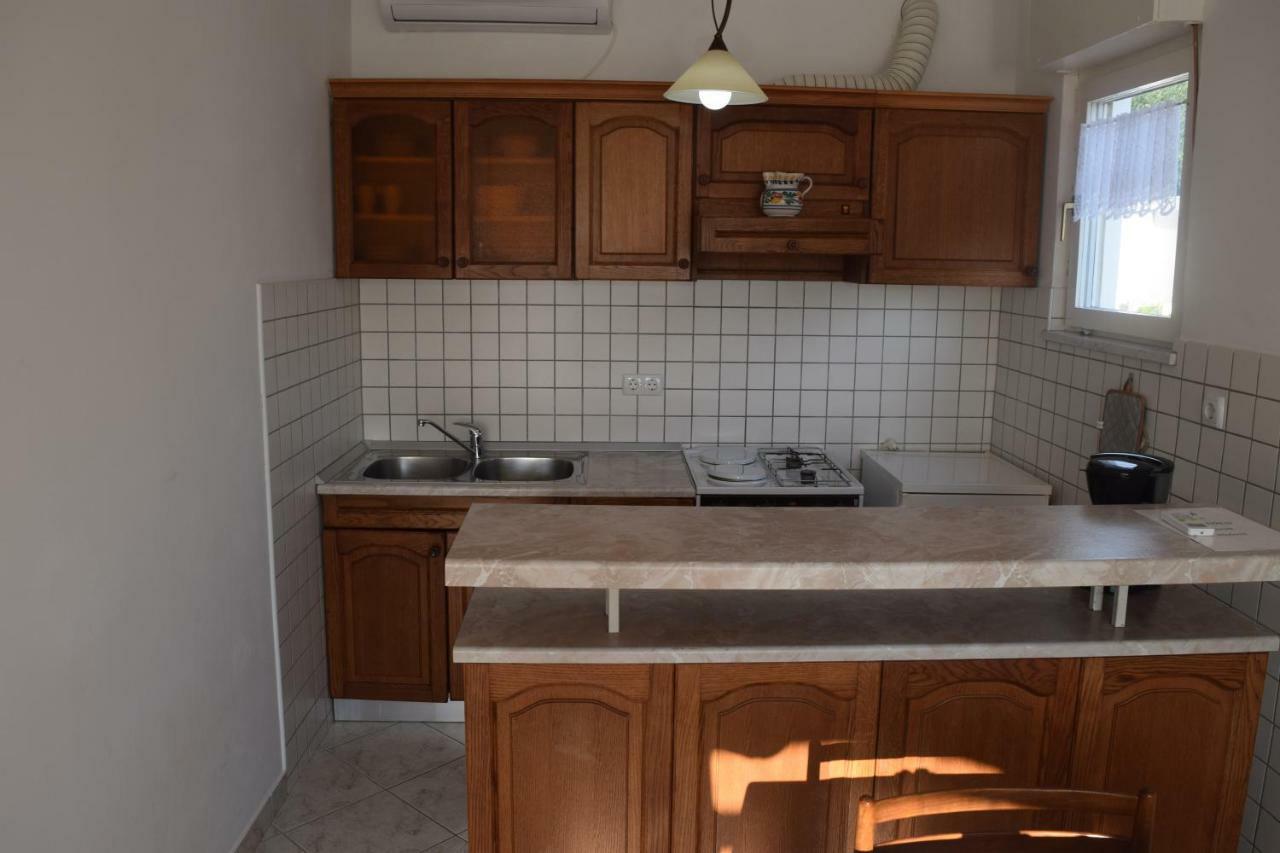 Apartmani Andela I Mladen Debelic Rab Town Exterior foto